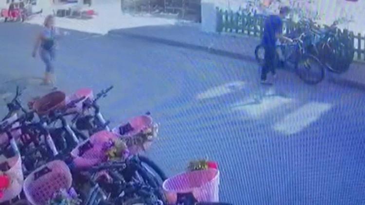 Büyükada'daki bisiklet hırsızlığı kamerada