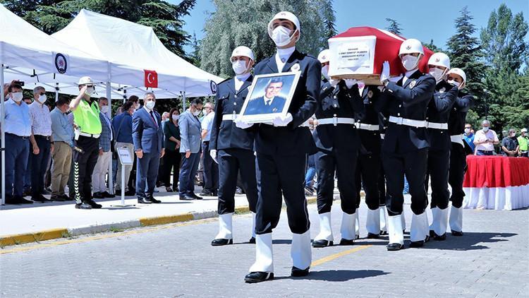 Emekli Emniyet Müdürü Kutlu, lösemiye yenik düştü