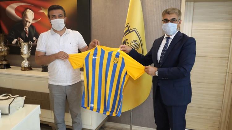 Karabük Valisi Fuat Gürel'den Ankaragücü'ne ziyaret