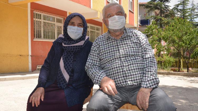 Koronavirüsü 38 günde yendi, gençleri uyardı