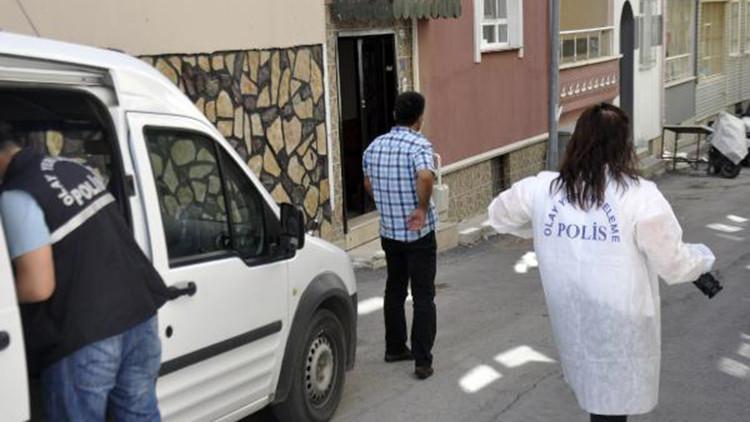 Sokakta kanlar içinde bulundu, 4'üncü kattaki balkondan düştüğü belirlendi