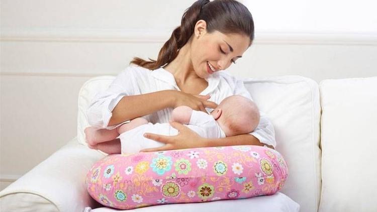 Bebeğiniz Boppy ile büyüsün