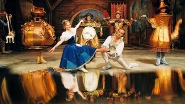 St. Petersburg Buz Balesi Geliyor