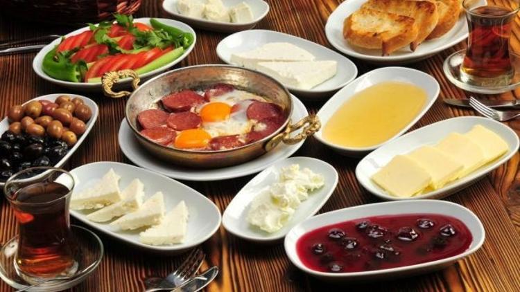 Bayram kahvaltısında et olmamalı