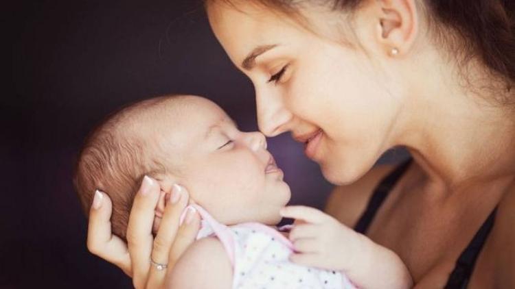 Yeni doğum yapmış birine bunları asla söylemeyin!