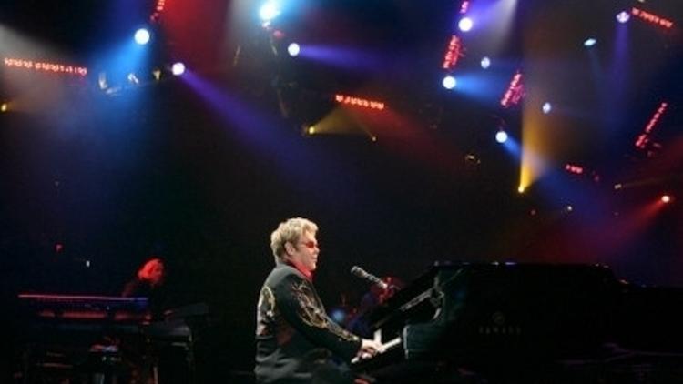 Elton John Türkiye'ye Geliyor
