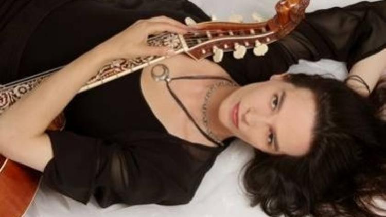 Hille Perl ve Friederike Heumann Akbank Sanat'ta!
