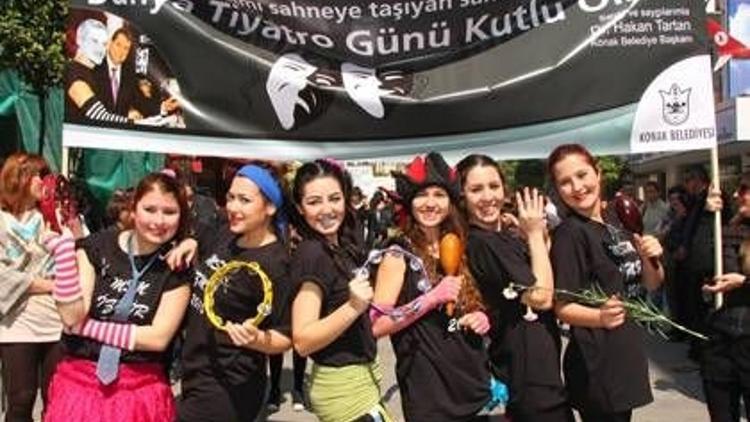 Tiyatro keyfi Konak’ta yaşanacak