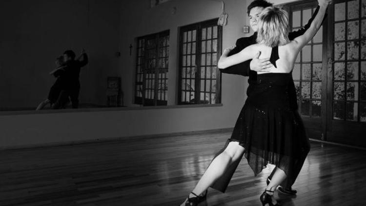 Contacttango İstanbul Dance Company