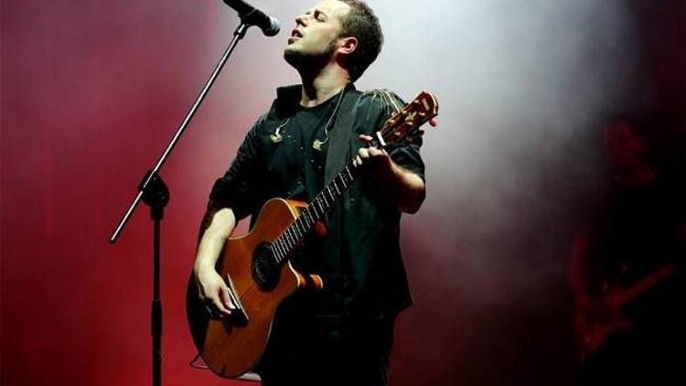 Emre Aydın, yeni albüm konserlerine devam ediyor