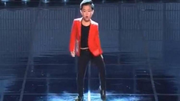 Yetenek yarışmasından Gangnam Style’a!