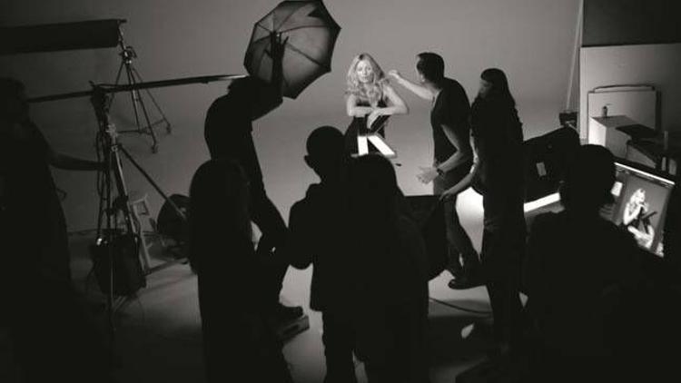 Kerastase’ın yeni stil ikonu Kate Moss!