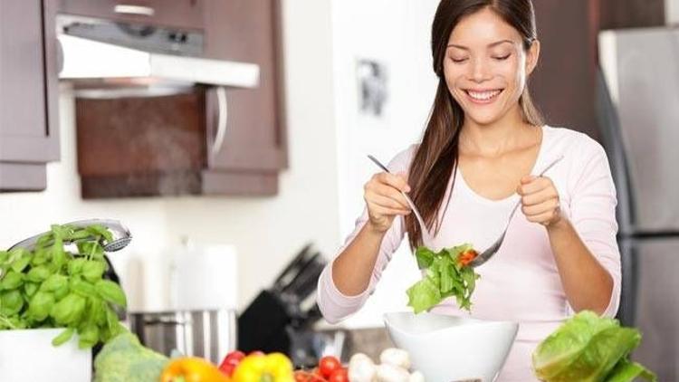 Hem pratik hem de lezzetli salata tarifleri