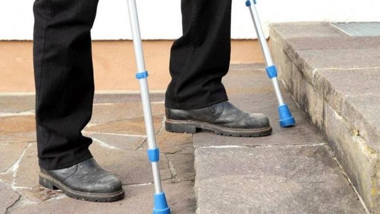 Bacağı kesilecekti şimdi ise rahatça yürüyor!