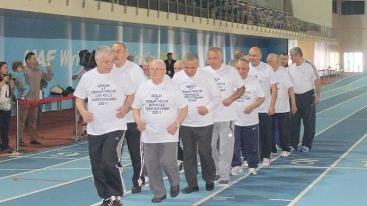 Dedeler ile torunlar yarıştı