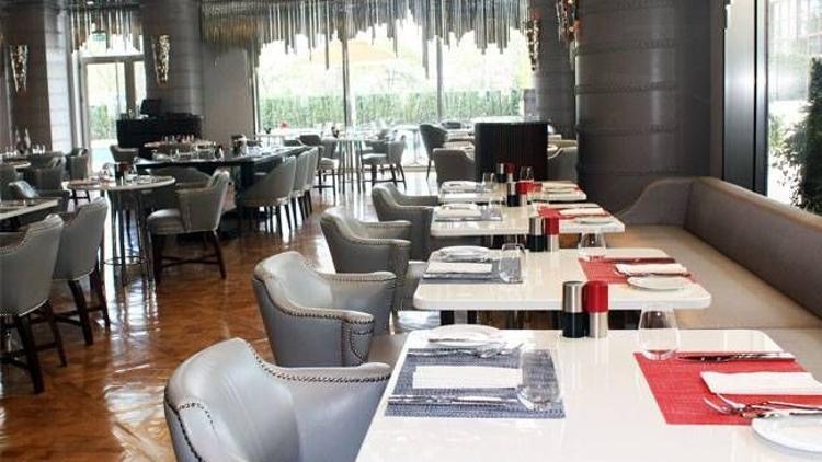 Wyndham İstanbul Kalamış Marina’dan Babalar Günü sürprizi