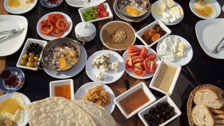 Hafta sonu kahvaltıları kilo aldırıyor