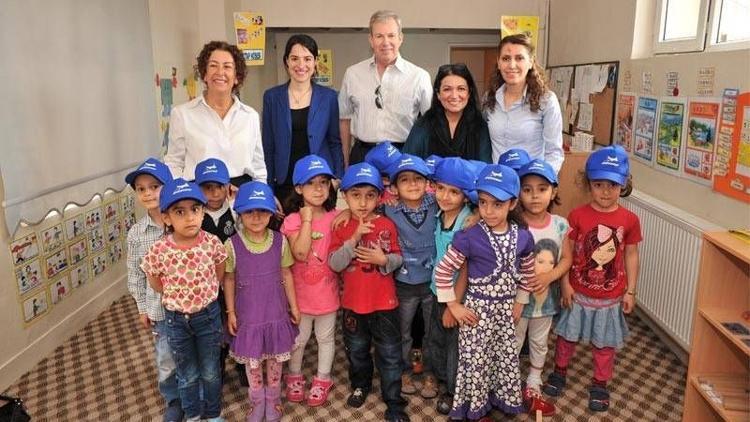 Çocukların gelişimi destekleyerek okula hazırlıyorlar