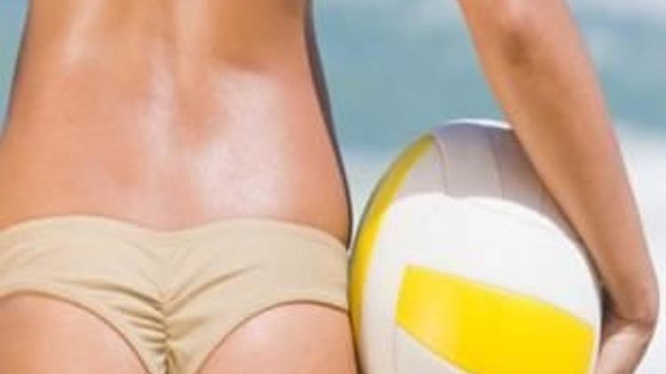 G-string'in modası geçiyor mu?