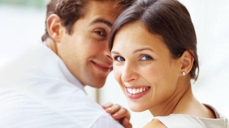 Yuvayı gerçekten dişi kuş yapıyor