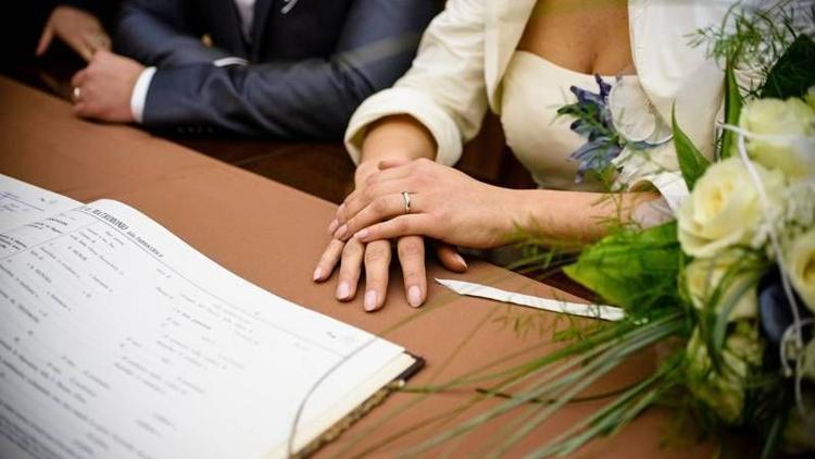 Evlilik için resmi nikah şart mıdır?