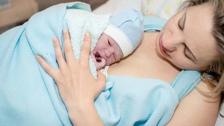 Bu hastalıklar doğum esnasında çocuğa bulaşabilir!