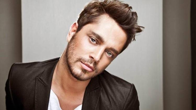 Murat Boz kimdir?