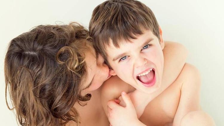 Çocuğumu ısırma alışkanlığından nasıl vazgeçiririm?