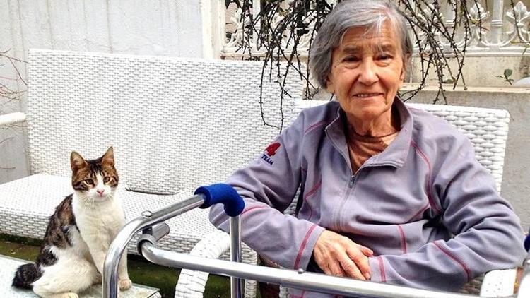 Sevdikleriniz emin ellerde yaşlansın