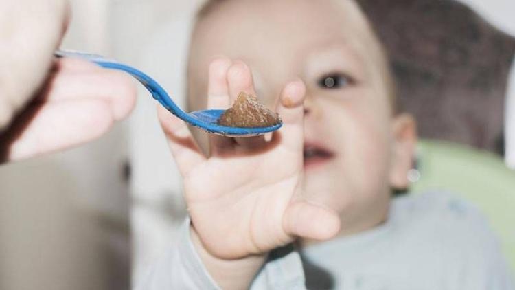 Bebeğinizin kaşığıyla mamasının tadına bakmayın