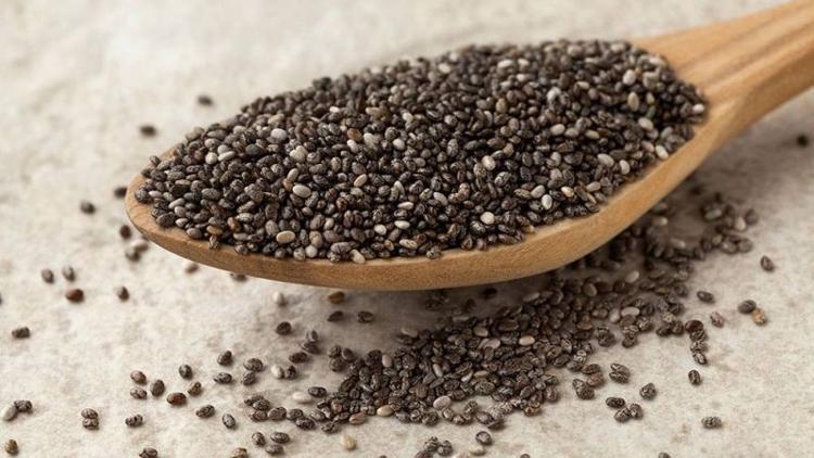 Sağlık kürü chia tohumlu içecekler