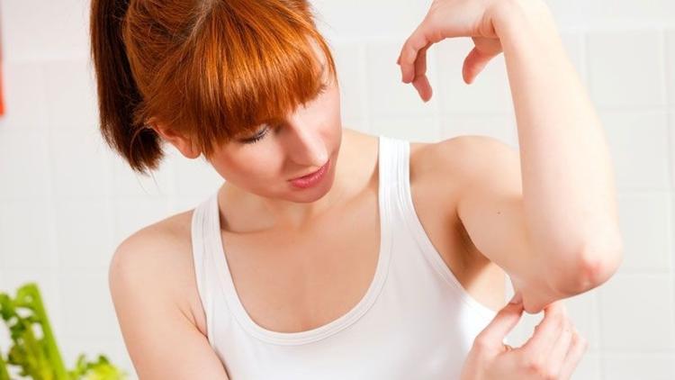 Evde yapabileceğiniz en etkili 4 triceps (Tuzluk) egzersizi