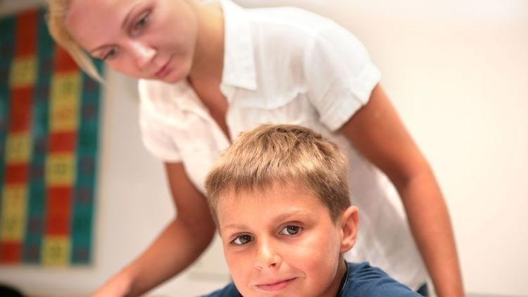Anneler çocukları üzerinde neden baskı kurmaya çalışırlar?