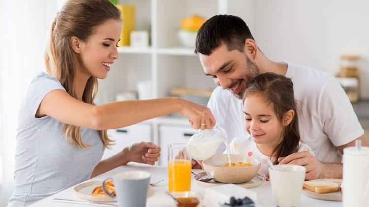 Çocuk beslenmesinde en çok bu hataları yapıyoruz