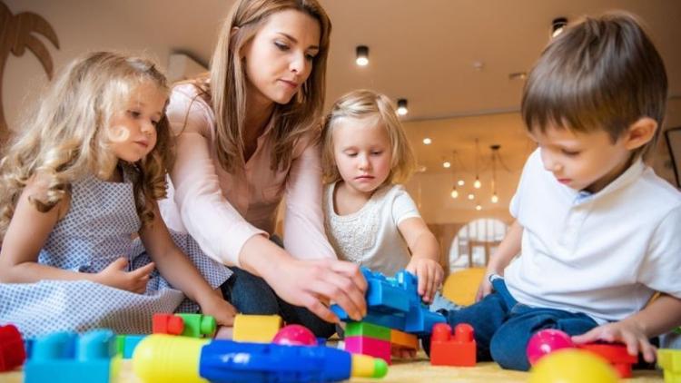 Montessori yöntemi nedir?