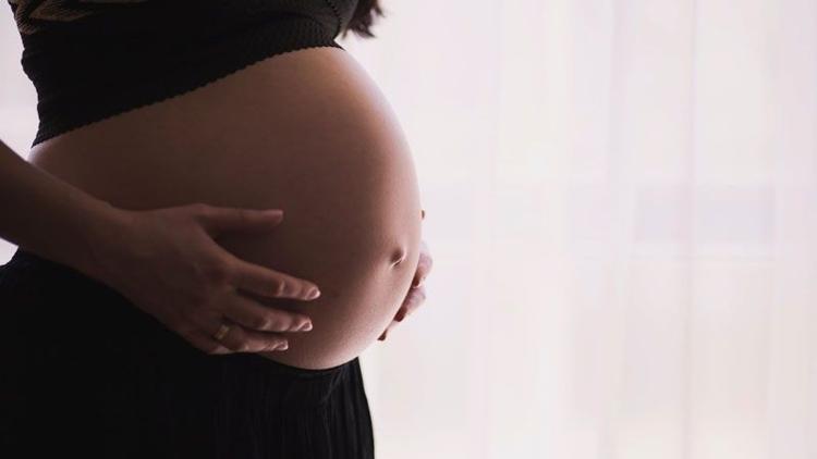 Anne olmak isteyenlere yumurta gençleştirme tedavisi