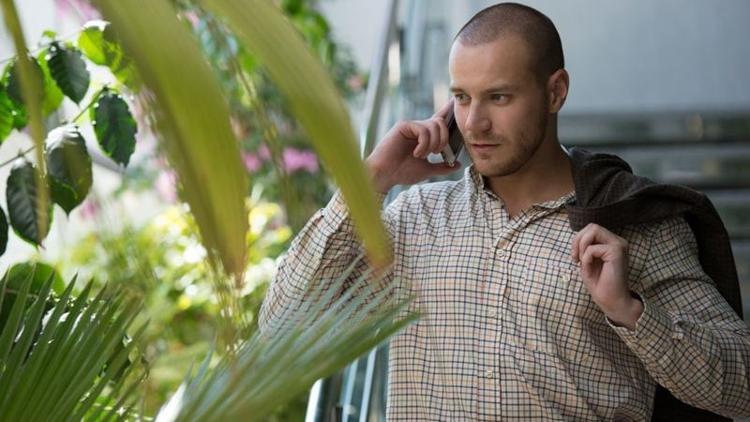 Cep telefonu erkek üreme organlarını küçültebilir