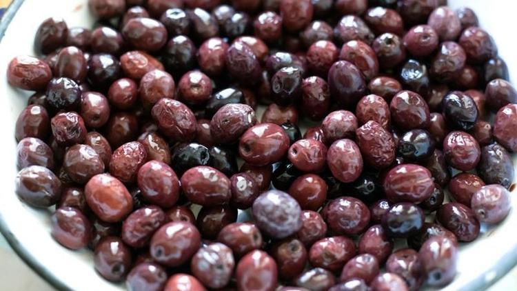 Zeytinde ‘paslı demir’ ve ‘kimyasal’ hilesi
