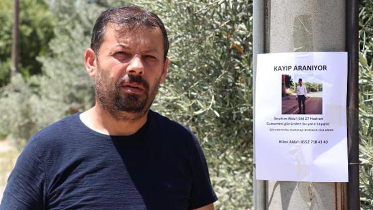 Sokak sokak dolaşıp kayıp oğlunu arıyor