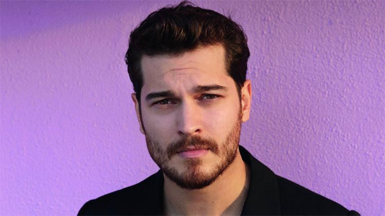 Son dakika... Çağatay Ulusoy'dan sürpriz karar! Barbaros dizisinden ayrıldı