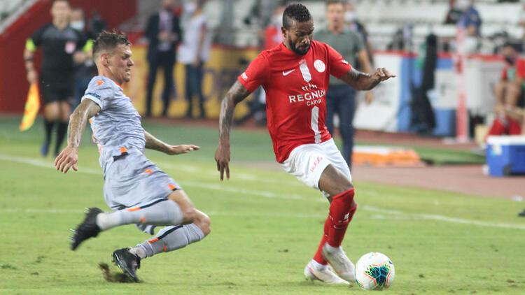 Antalyaspor 0-2 Başakşehir