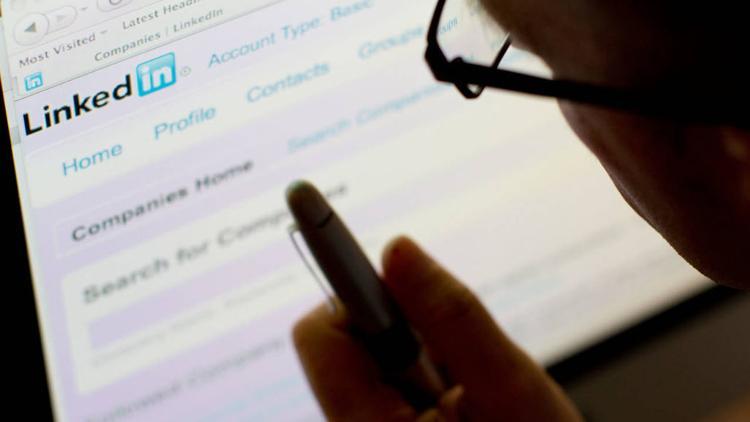 Yeni özellikleriyle son model LinkedIn
