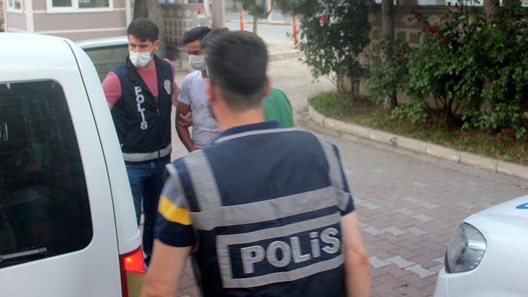 Evden 15 bin liralık hırsızlığa 2 tutuklama