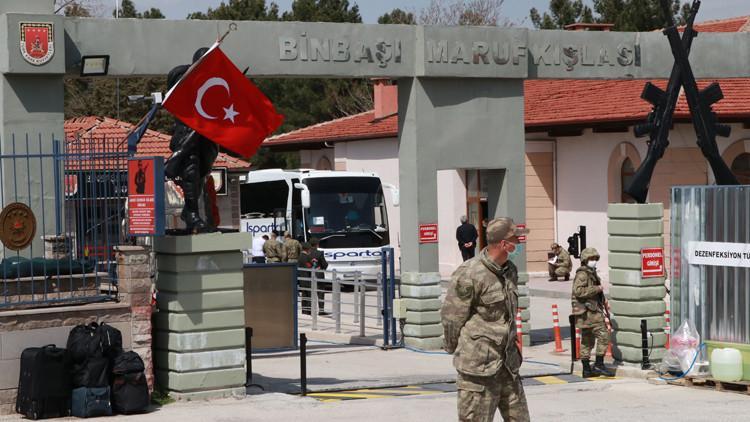Burdur'da koronavirüs paniği! 221 asker karantinada