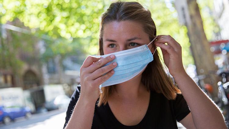 Sıcak havada ıslanan ve nemlenen maske tekrar kullanılmamalı