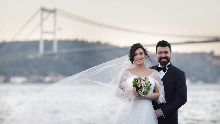 Burcu Gönder kimdir, kaç yaşında?