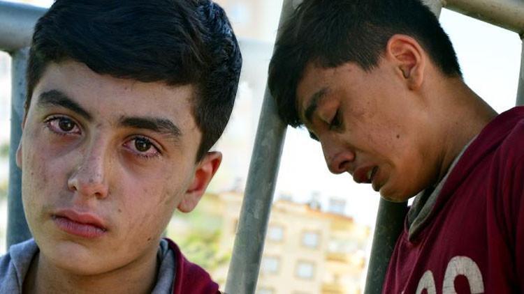 Şoke eden anlar! Köpeği kurtarmak için kanala atlayan genç kayboldu