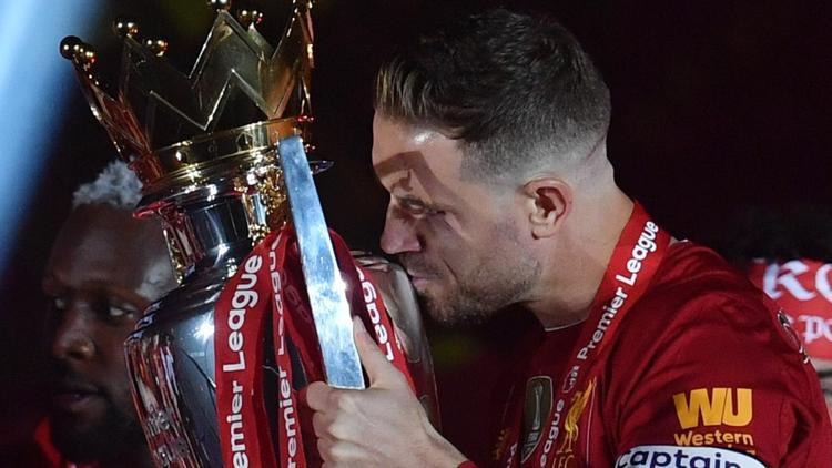 İngiltere Futbol Yazarları Birliği, Henderson'u yılın futbolcusu seçti!