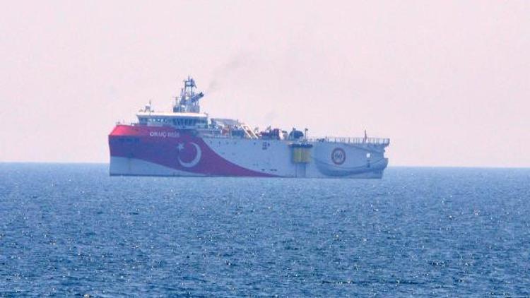 Oruç Reis'in Akdeniz açıklarında bekleyişi sürüyor