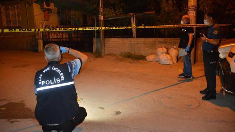 Adana'da silahlı saldırı: 2 yaralı